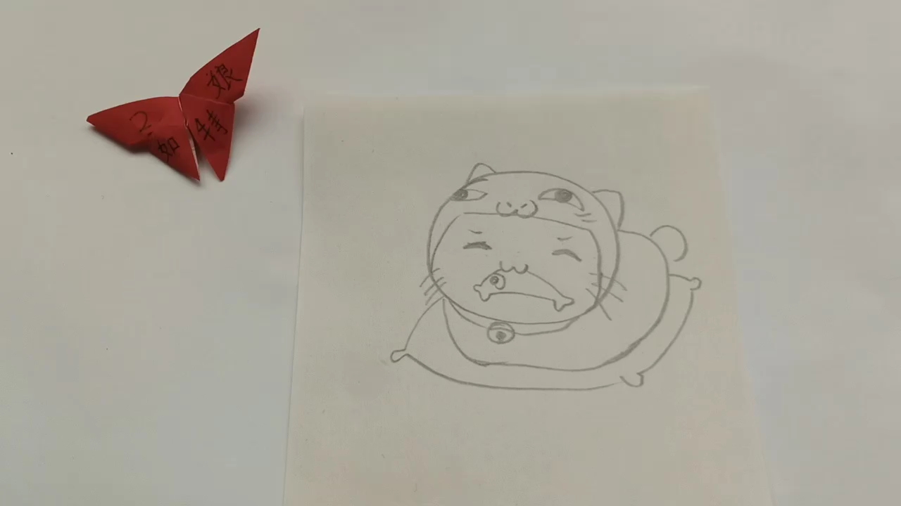 精 简笔画:学着猫咪吃鱼的小可爱