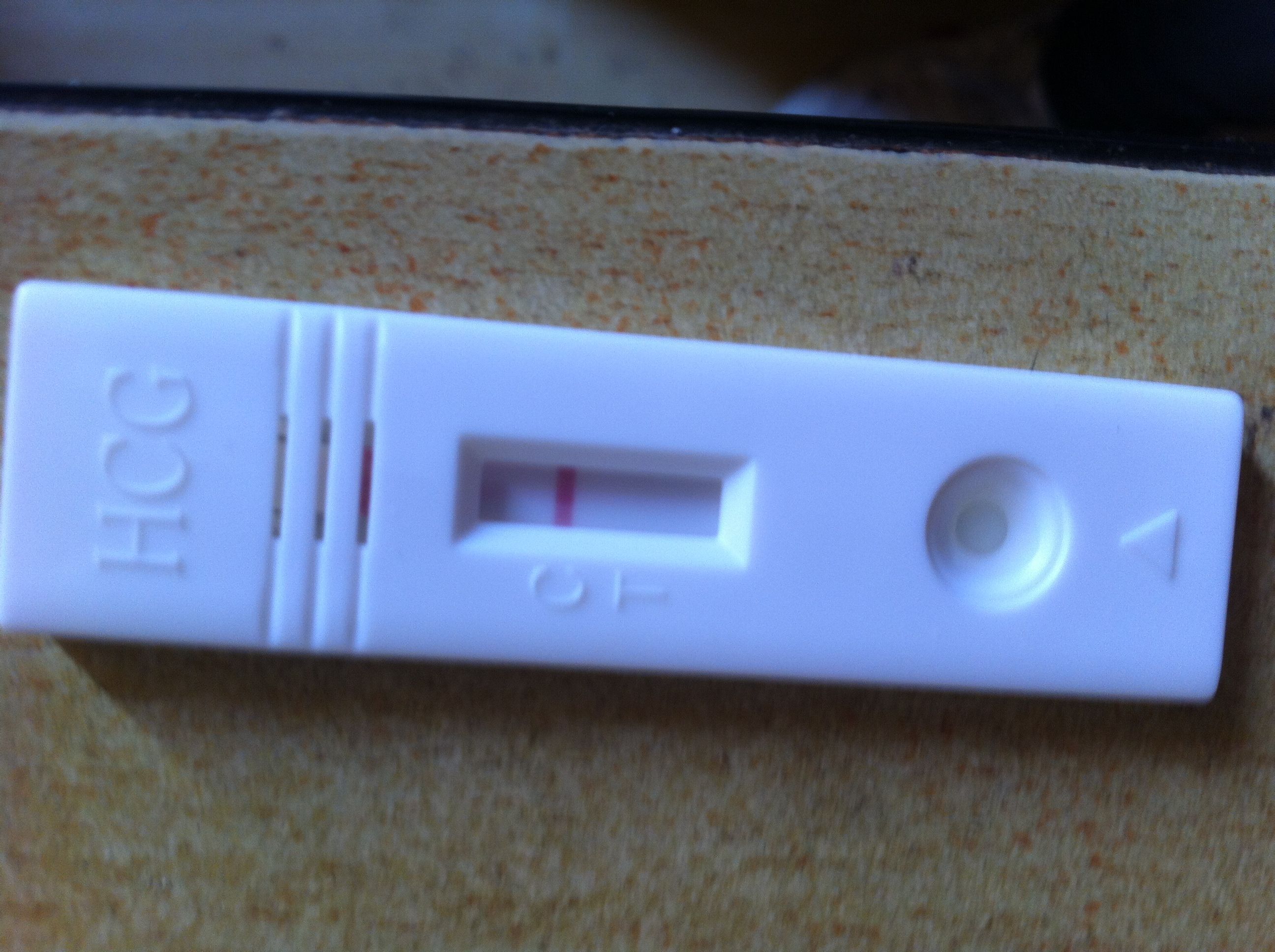 2013-03-08 18:18 病情分析:验孕试纸,两张显示均阴性,可以排除怀孕
