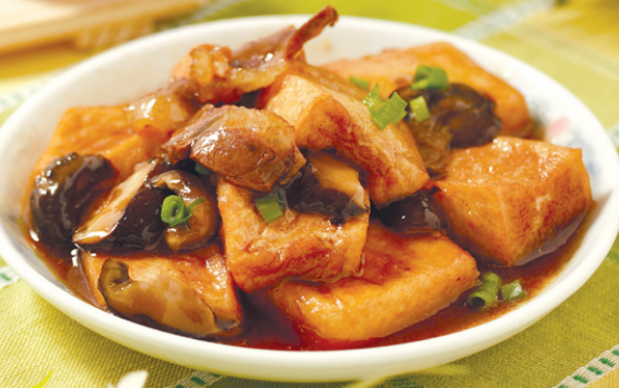 给宝宝补充多种维生素的香菇烧豆腐