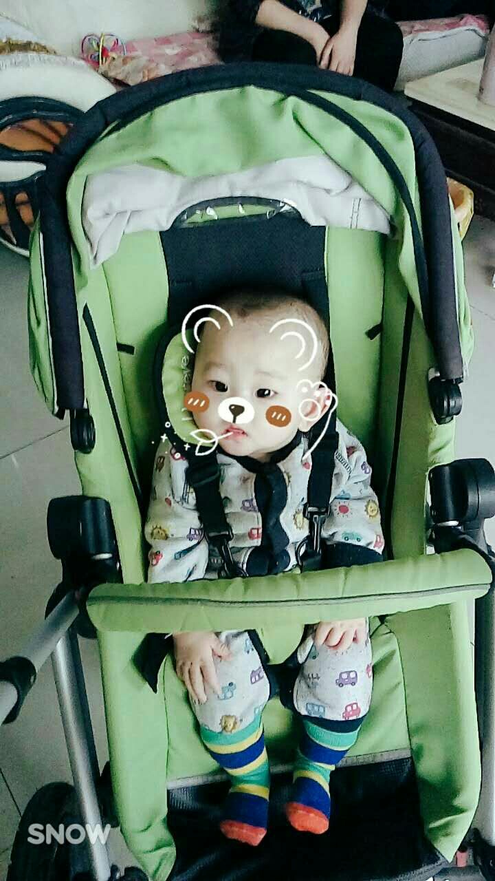 宝宝湿疹流黄水