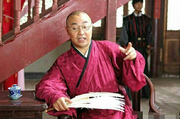 15楼 刘仪伟饰演红叶(情报收集高手,老红叶的私生子)