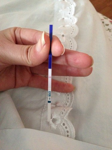 问答 问答首页  为您推荐: 其他回答 病情分析: 早孕试纸显示未怀孕.