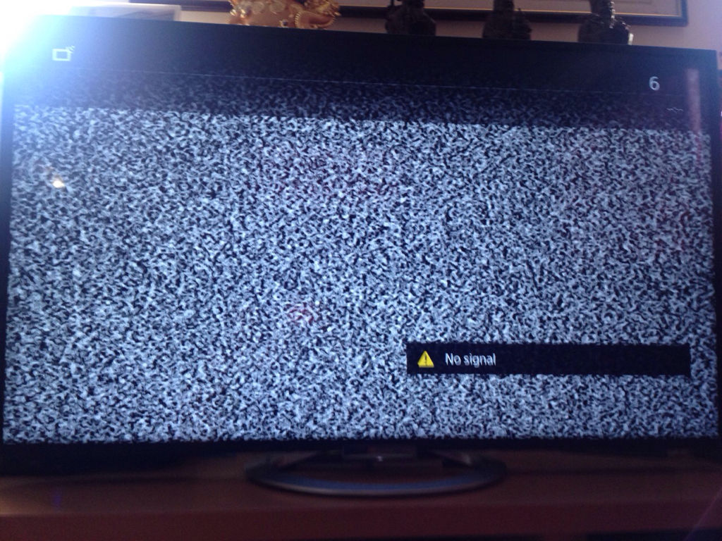 导致无法正常显示信号,只需要通过电视机设备修改信号源输入,就可以