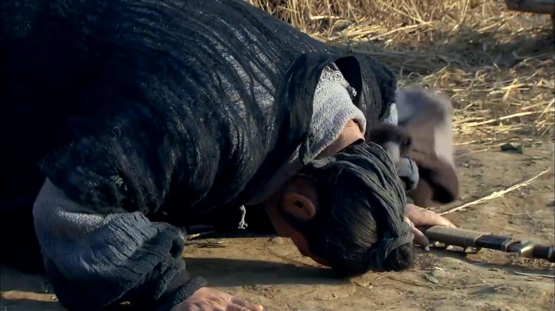 楚汉传奇:刘邦服徭役踏上征程,生死难料跪别老父亲,令人心酸