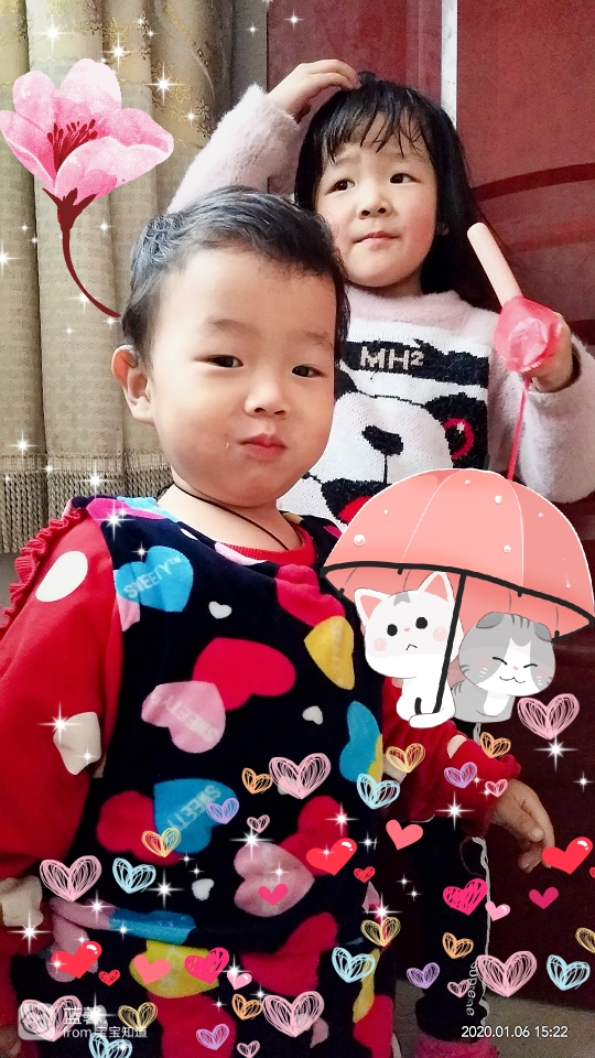 [俩宝日常]亲亲热热我和你，咱们是一家人