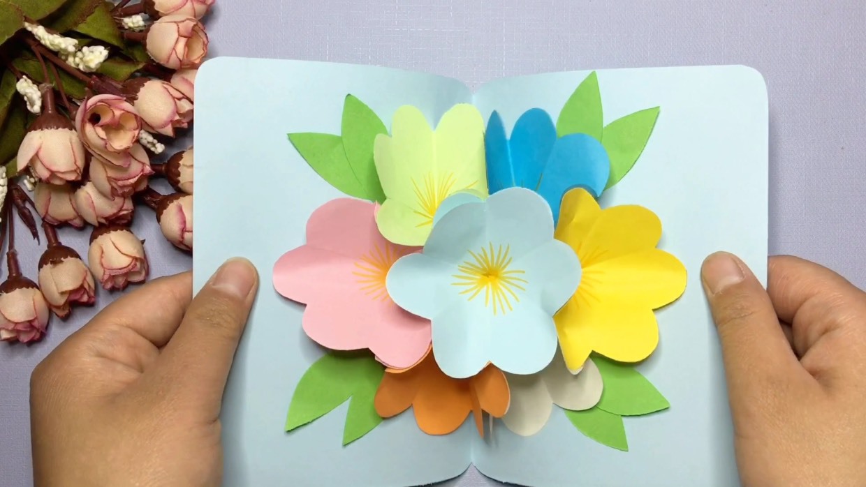 卡纸花朵手工制作平面图片