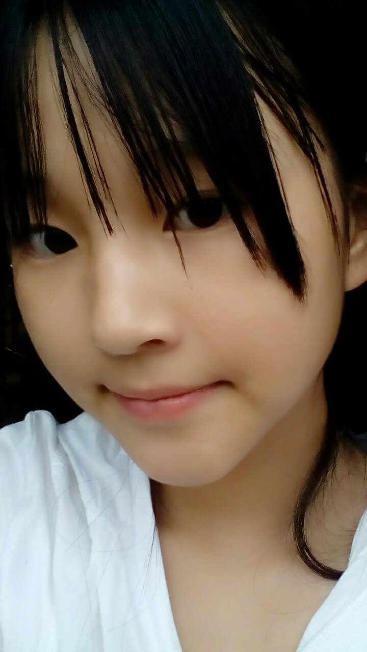 请问这属于什么脸型?婴儿肥嘛