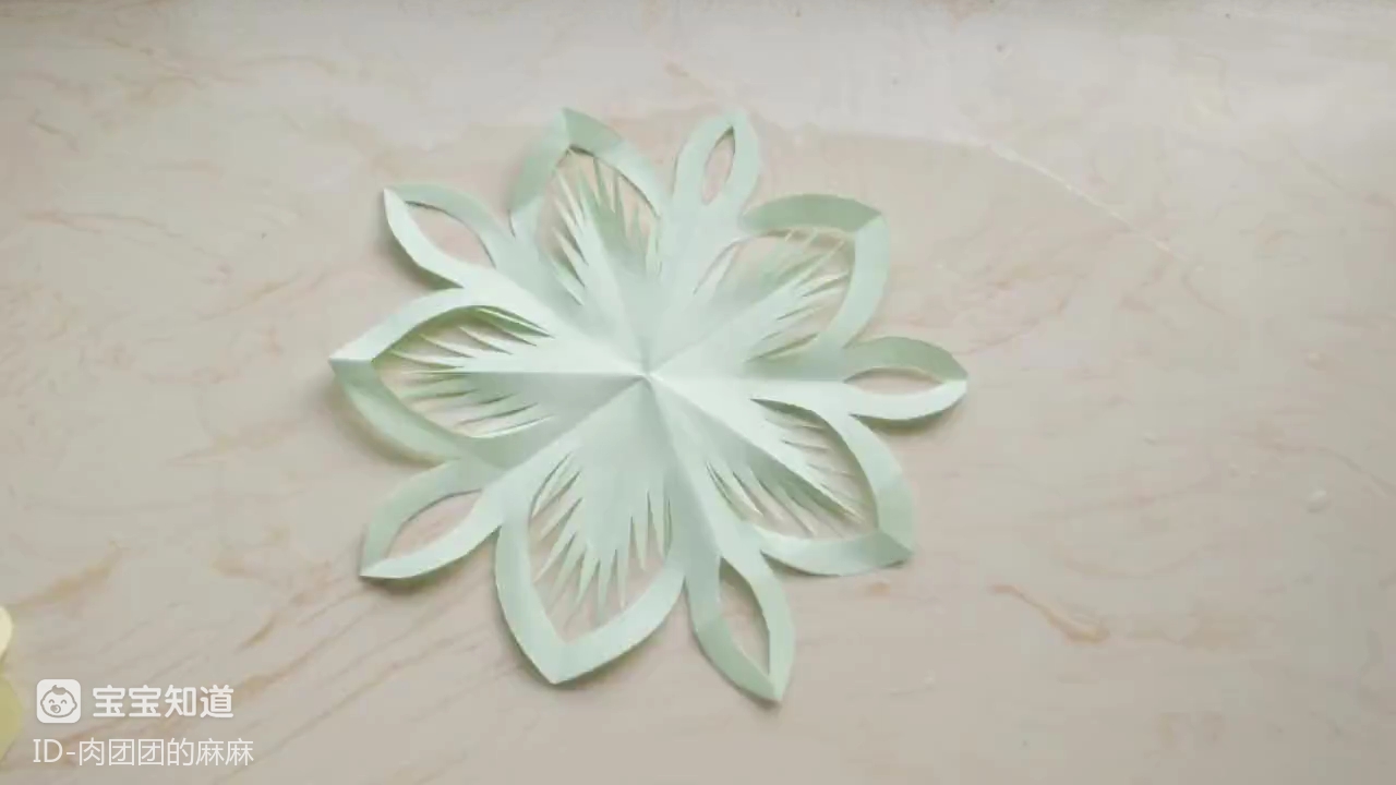 [手工剪纸]清新脱俗的五折毛刺杏花