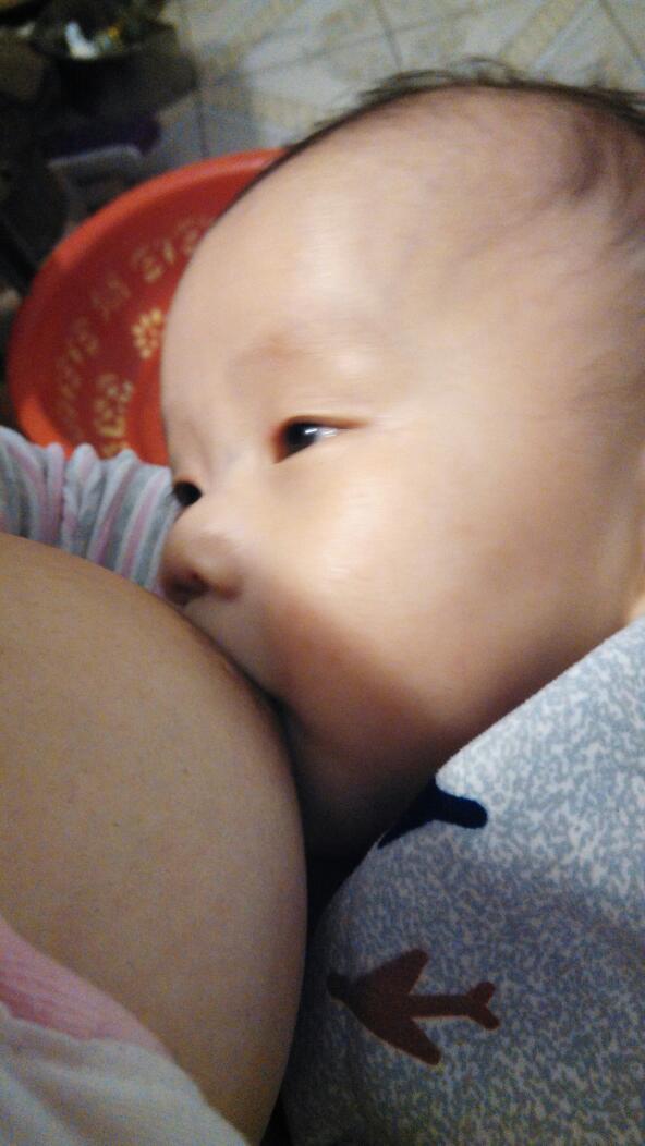 都来晒晒哺乳照