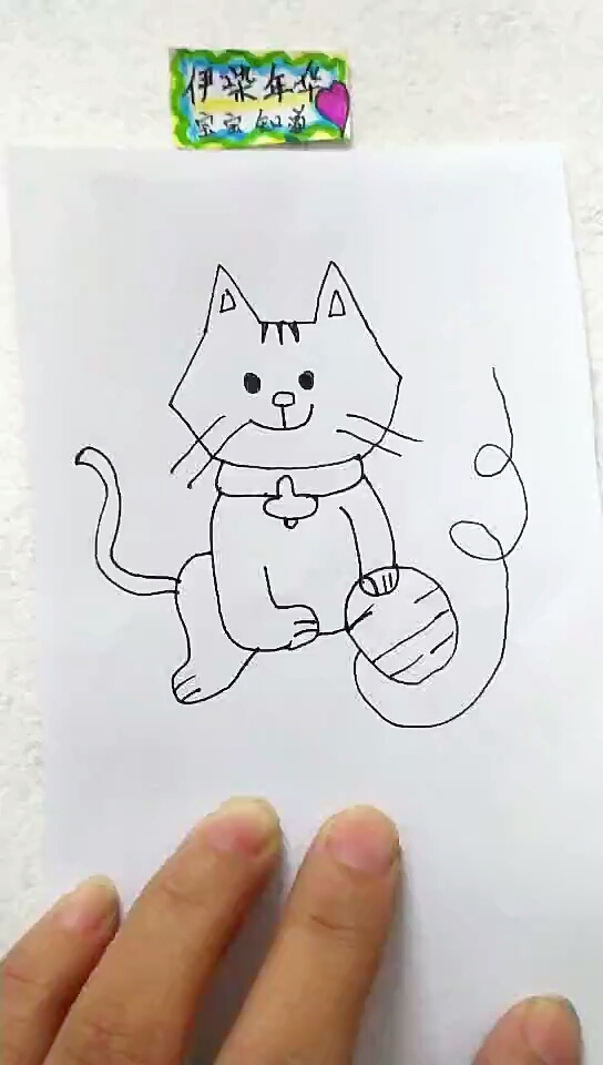 玩毛线的猫简笔画图片