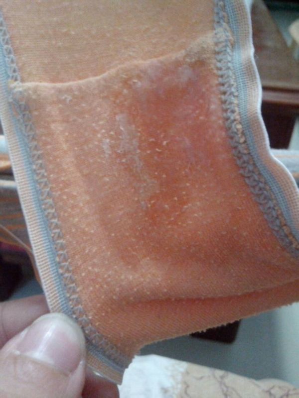 郁闷,月经又来了,这是不是白带呀