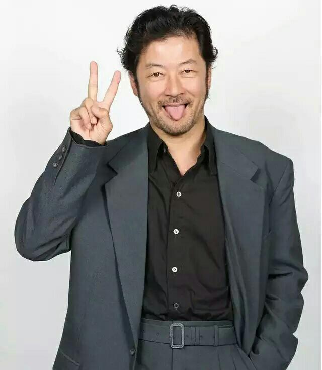 浅野忠信饰演老油条弓神非常合适.