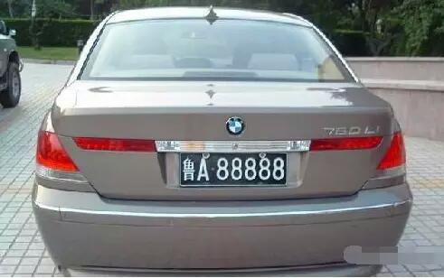 网曝山东88888土豪车牌号!济南的帅呆了!