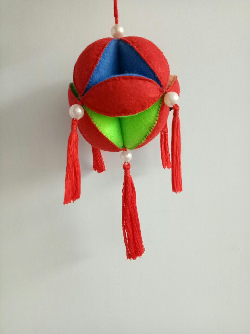 经验榜#不织布布头变身绣球(挂件版)