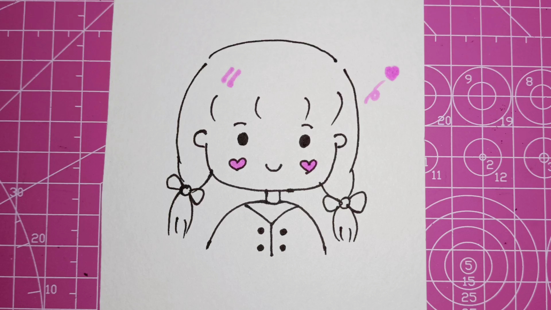 简笔画:可爱的小女孩也可以这么画,看她的脸蛋多可爱呀