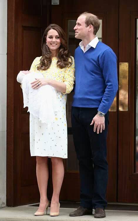 凯特王妃诞下小公主,不到10小时就出院,光腿穿高跟鞋,也是猛!