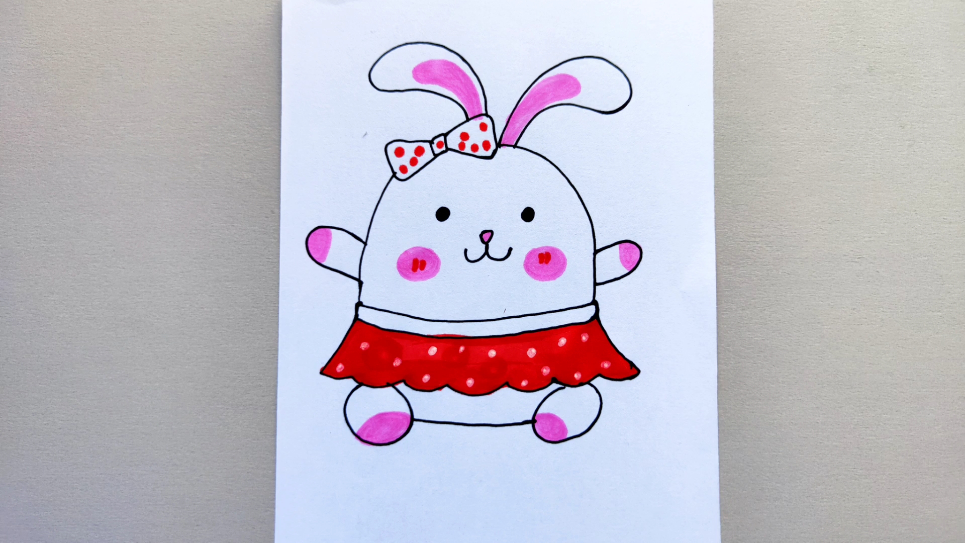 简笔画 穿着小裙子的小兔子好漂亮