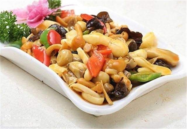 月子餐清淡可口的森林小炒