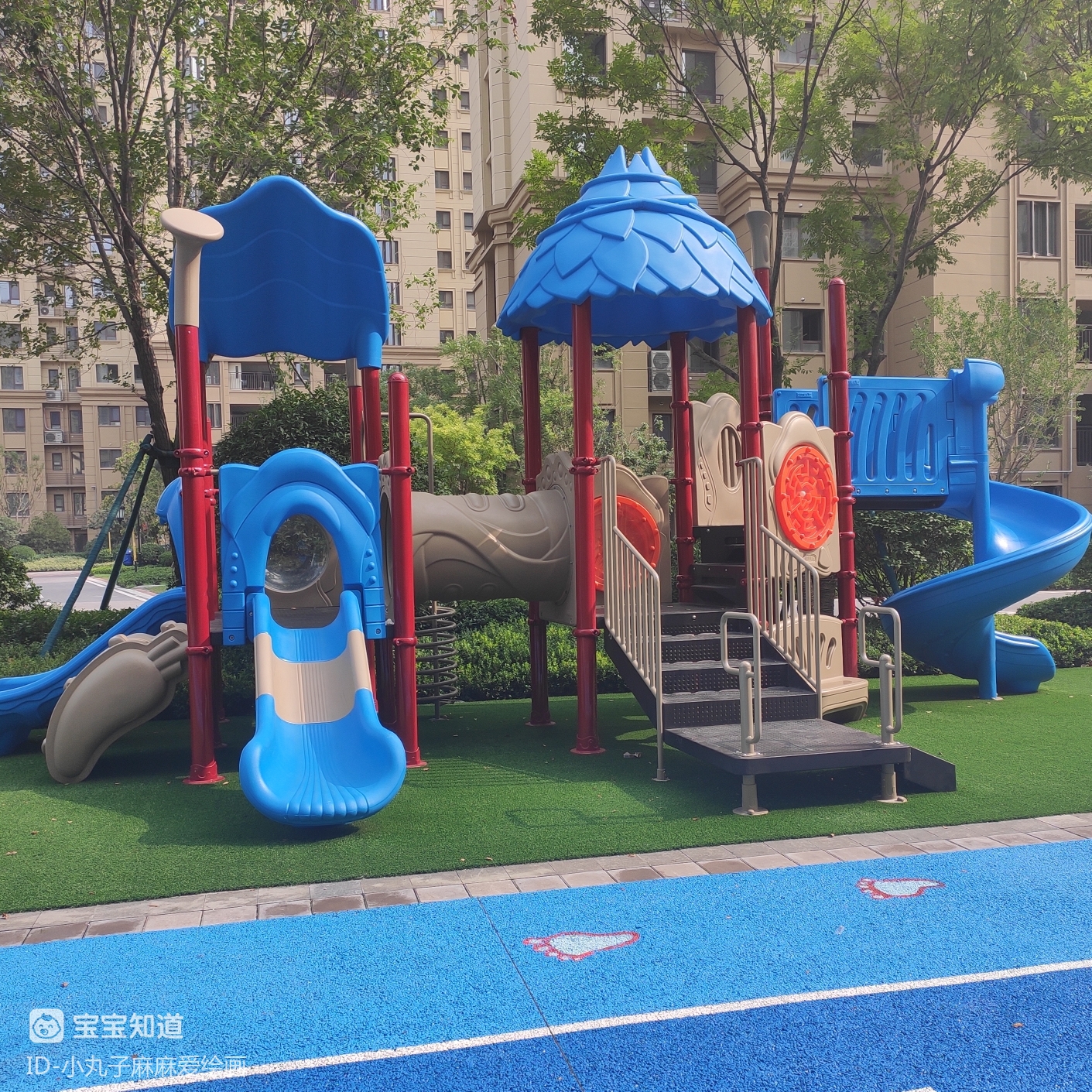 每日随拍小区里的儿童娱乐设施
