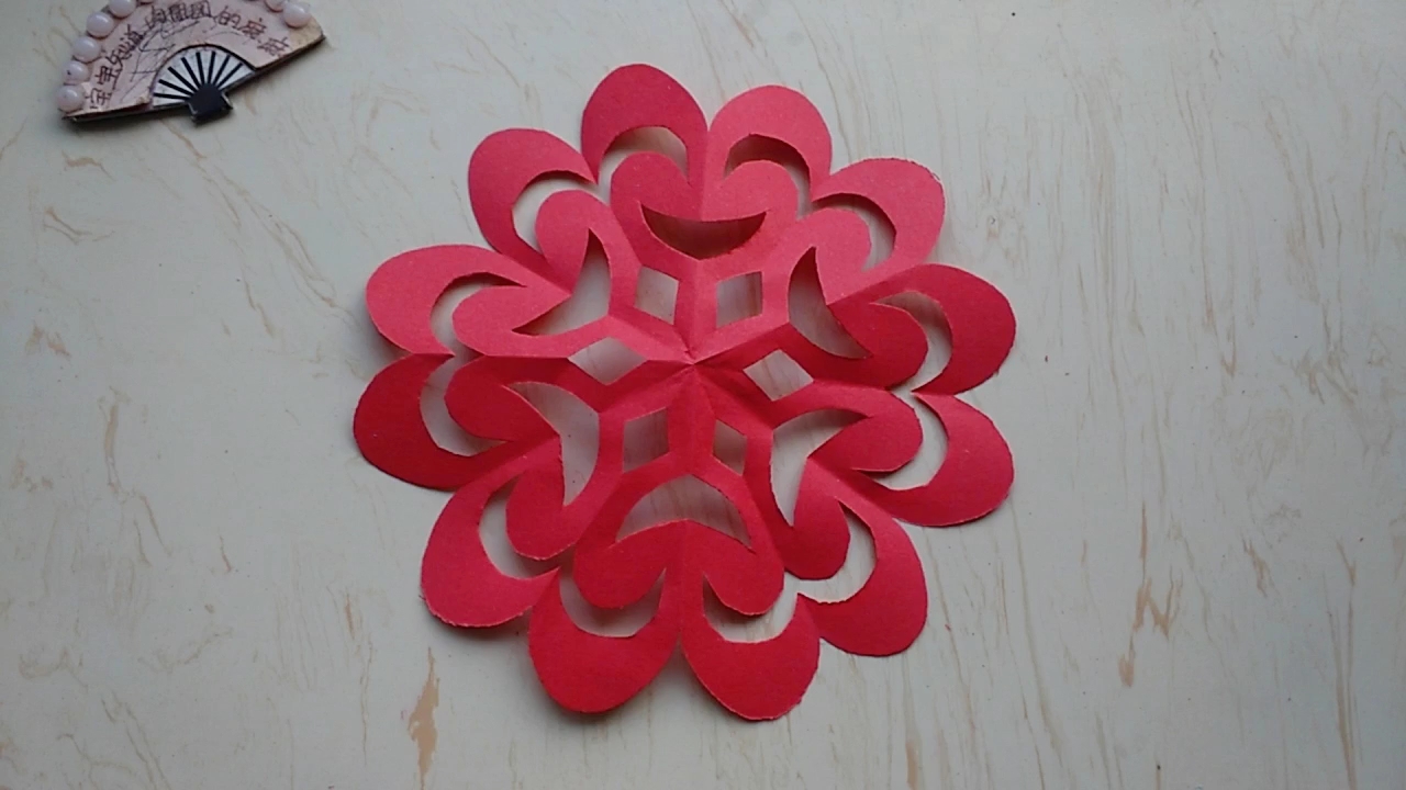 幼儿园大红花剪纸方法图片