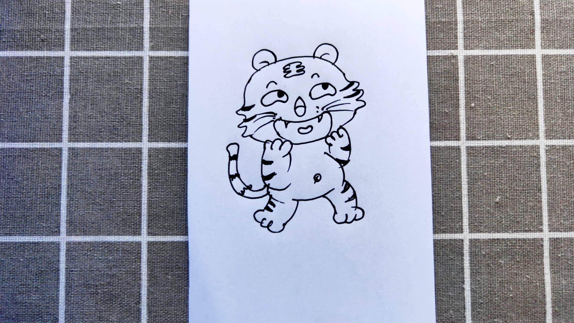 [幼儿绘画]画一只张嘴巴的老虎