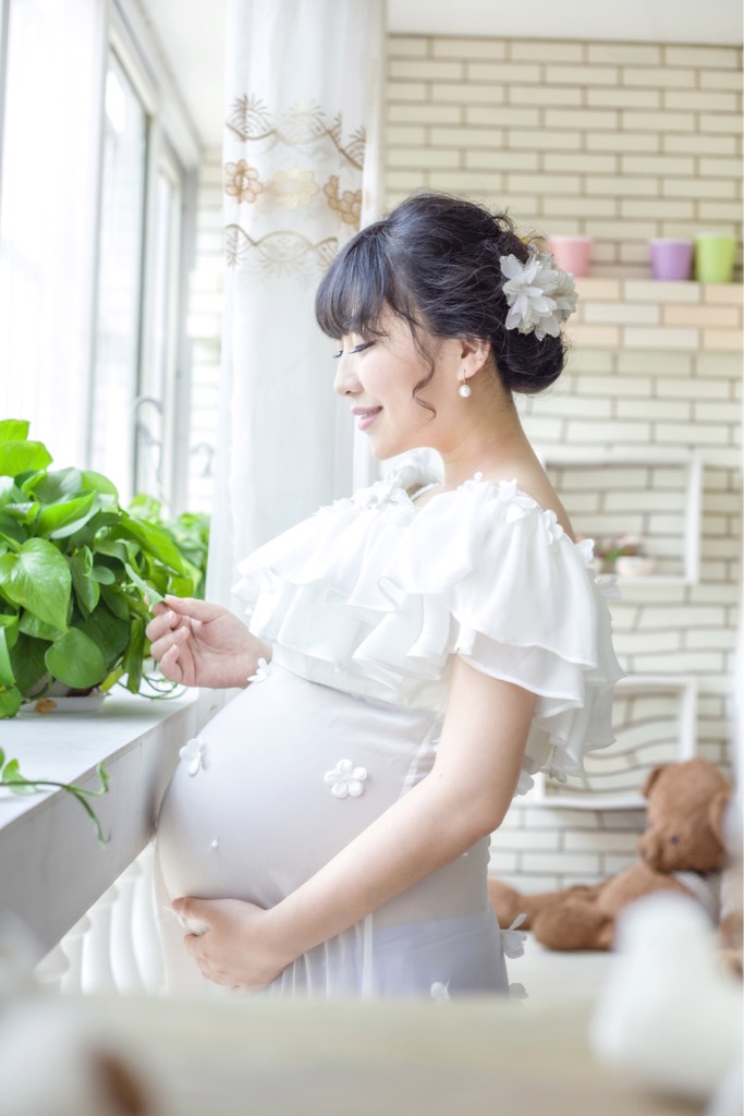 34周拍的宝妈们都把孕照发来看看