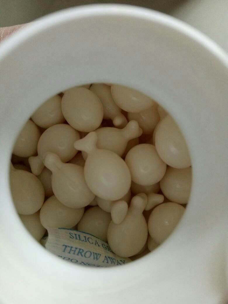 请问这种乳钙好吗,婴儿怎样吃,一天一粒吗,弄破了挤在婴儿嘴里吗?