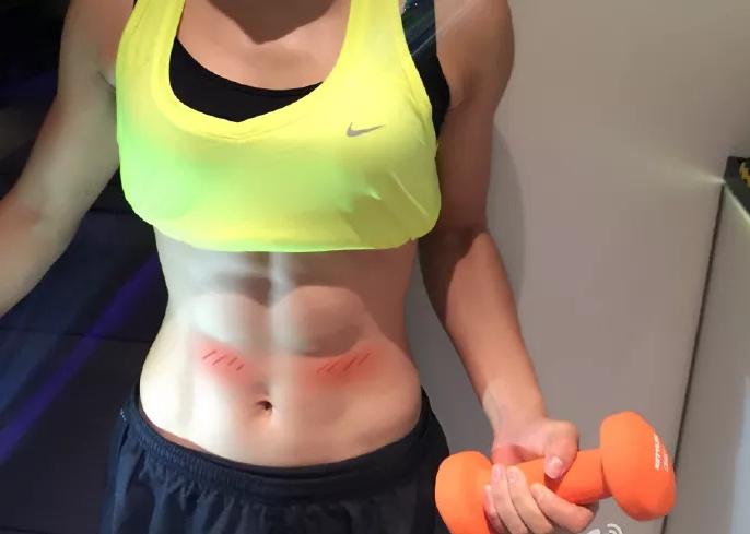 4楼 剃光头的女演员不是没有  真练出六块腹肌的女演员我却真没见过几