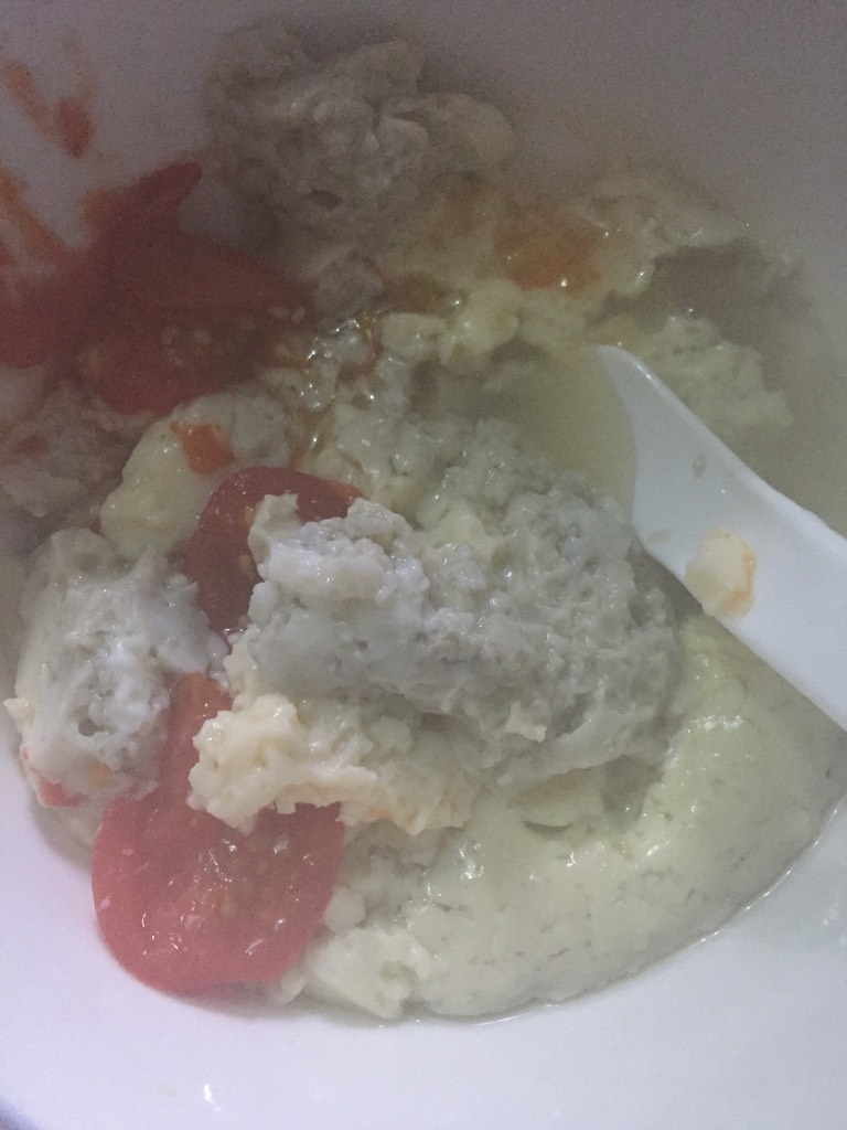 鸡蛋羹煮出来怎么是灰色的,是水的问题还是煮久了呢