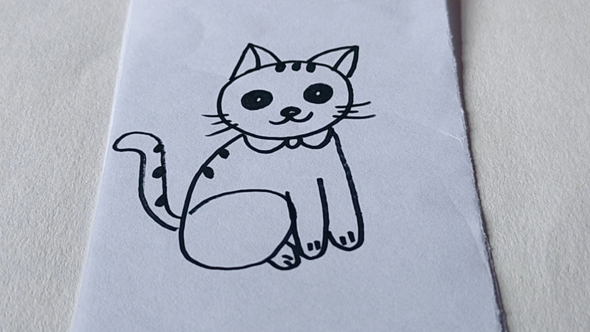 猫咪坐姿简笔画图片