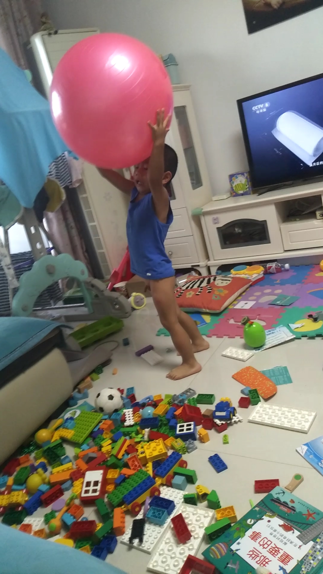 成长点滴光屁股的小孩惹不起