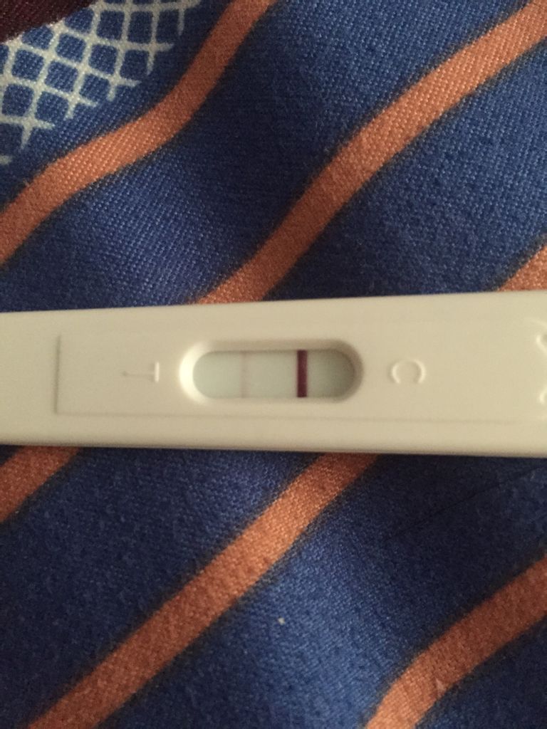 验孕棒t区显示一点红线 且马上要到月经时间了…请问这样一深一浅.