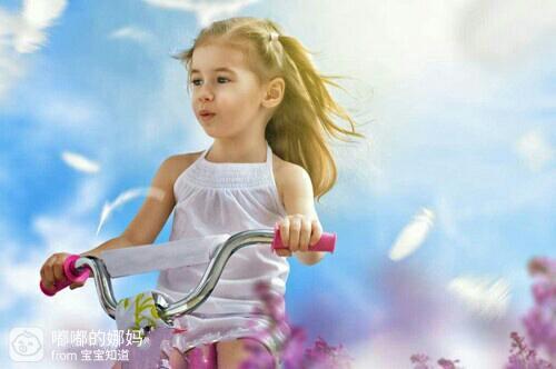 梦境的温暖回响,解析梦见老公拿出孩子小时候的棉裤给孩子穿的深层含义 梦境的温暖回响,解析梦见老公拿出孩子小时候的棉裤给孩子穿的深层含义