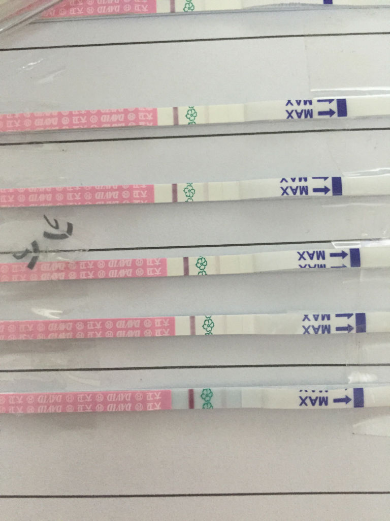 明天就到排卵日了,用大卫排卵试纸还是一直弱阳,这是什么情况?