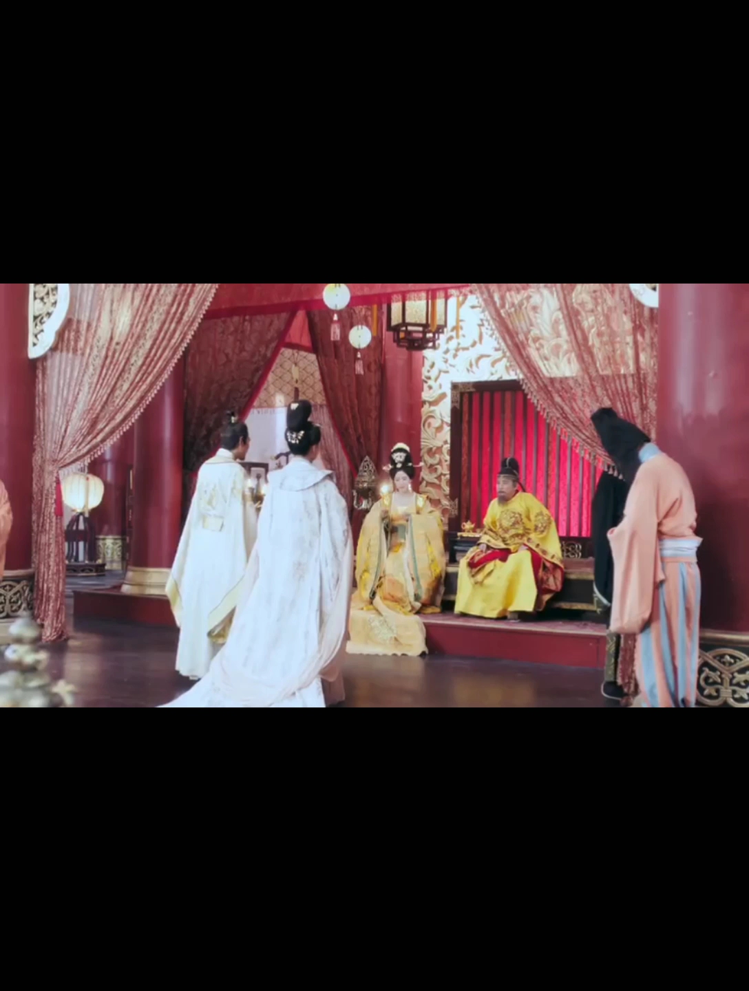 皇帝决定让珍珠跟崔彩屏两人都嫁给广平王李俶