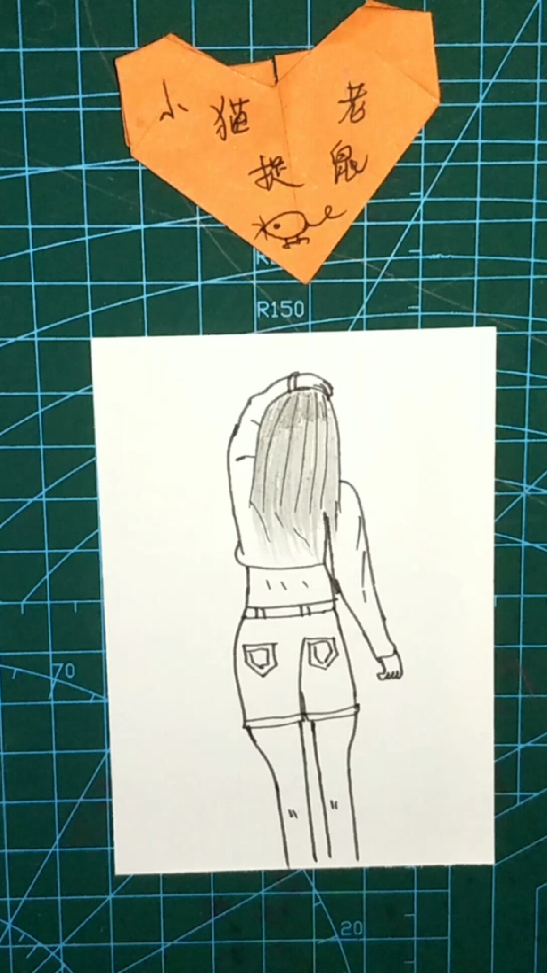简笔画:慵懒的撩撩头发的女生