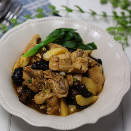 产后第十七天:补充优质蛋白质的茭白木耳炖鸡