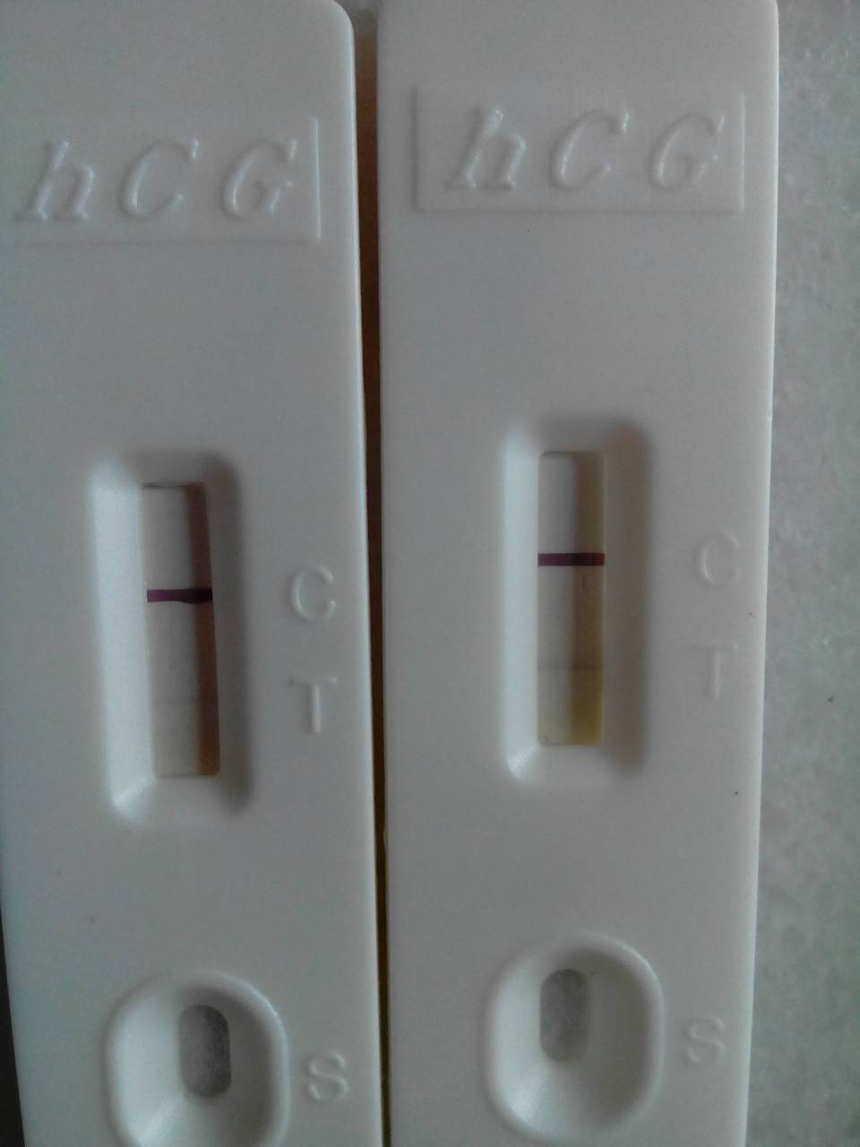 这样子到底有没有怀孕啊 一条深红线一条浅红线 百度宝宝知道