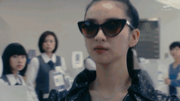 黑色皮革手册 剧情概括 武井咲 原口元子 银座妈妈桑 派遣员工 逃税证据 安岛洋夫 露丹俱乐部_黑色皮革手册原著结局