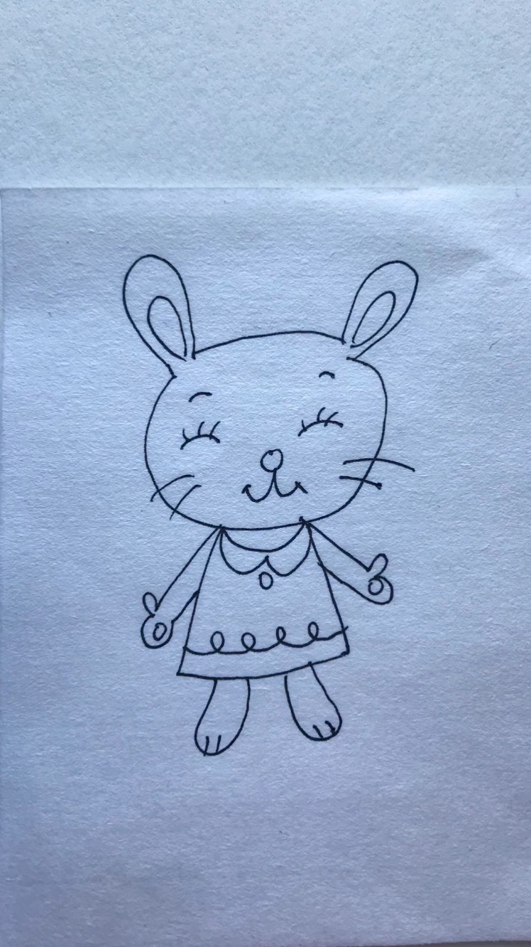 绘画比拼一只笑眯眯的小兔子